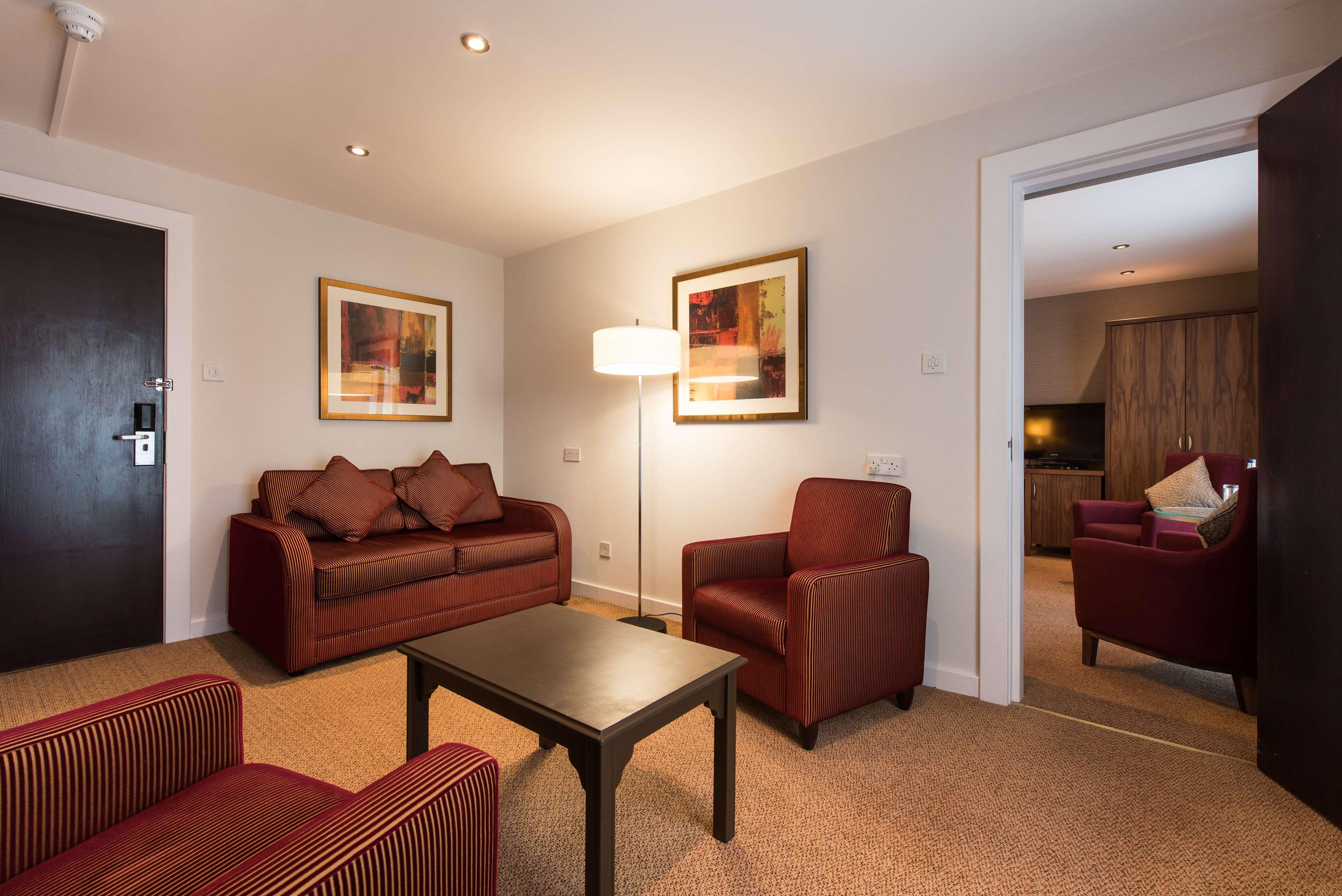 Doubletree By Hilton Aberdeen Treetops Εξωτερικό φωτογραφία